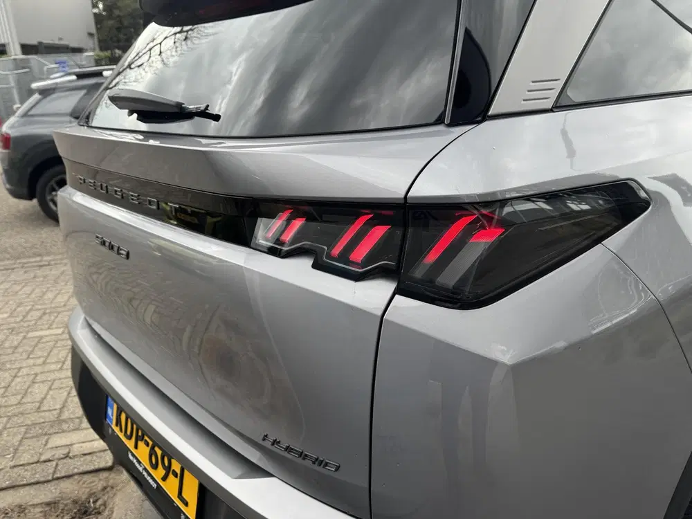 Peugeot 5008 1.2 Hybrid 145 Allure 7p uit 2025, foto 11