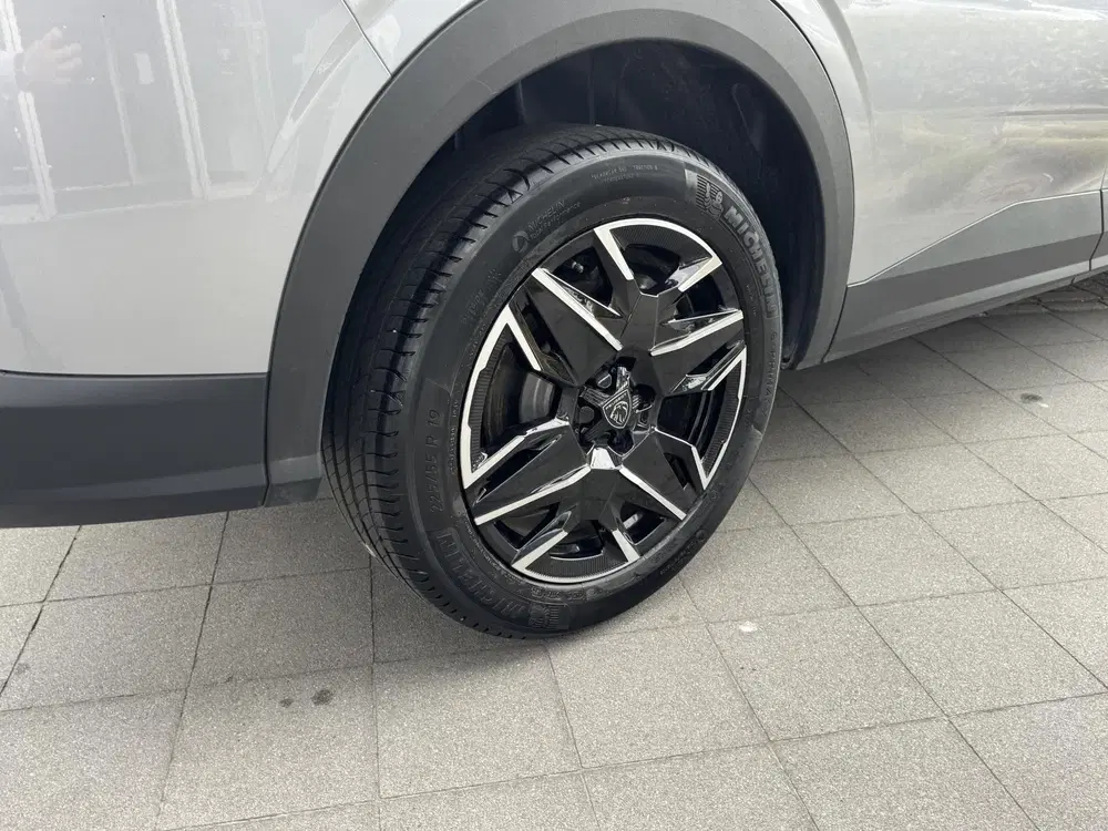 Peugeot 5008 1.2 Hybrid 145 Allure 7p uit 2025, foto 12