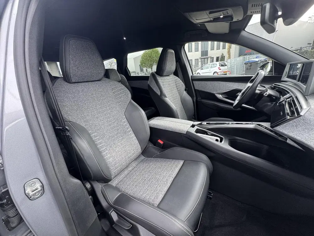 Peugeot 5008 1.2 Hybrid 145 Allure 7p uit 2025, foto 14
