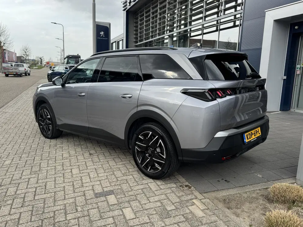 Peugeot 5008 1.2 Hybrid 145 Allure 7p uit 2025, foto 3