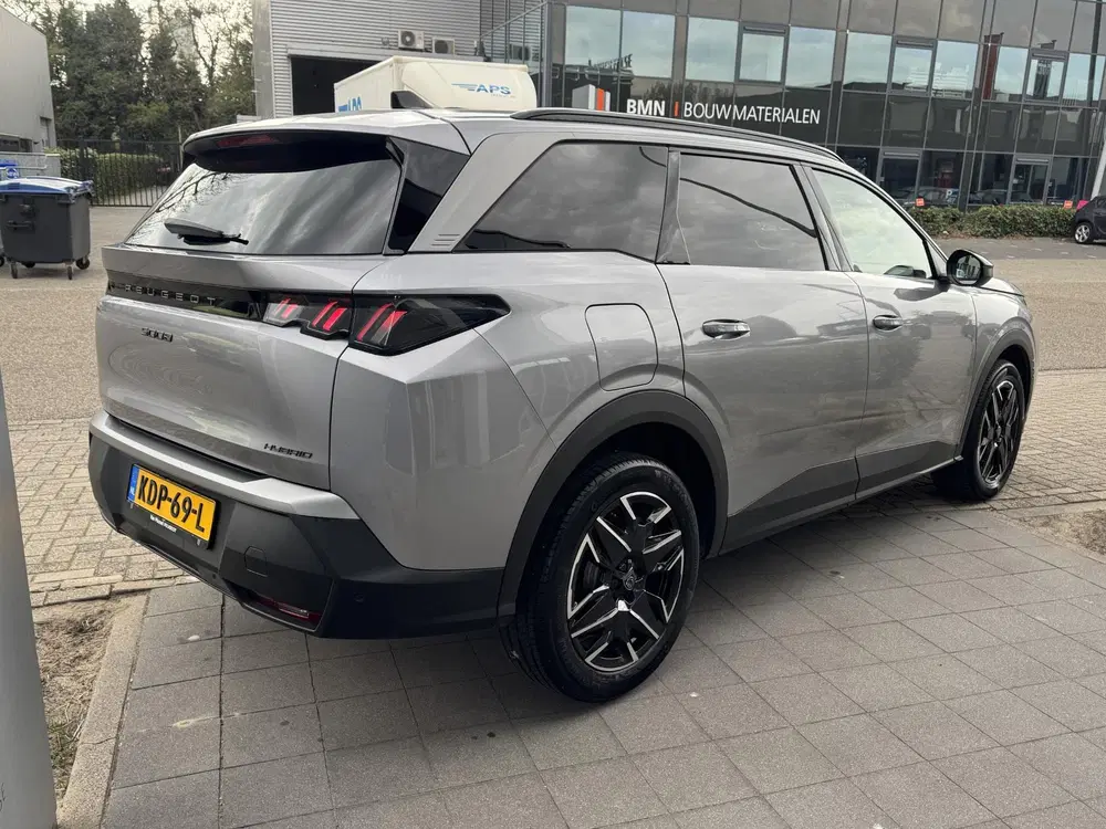 Peugeot 5008 1.2 Hybrid 145 Allure 7p uit 2025, foto 4