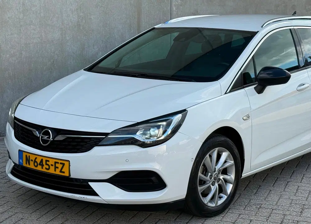 Opel Astra 1.2 130pk 2021 Wit CAMERA uit 2021, foto 2