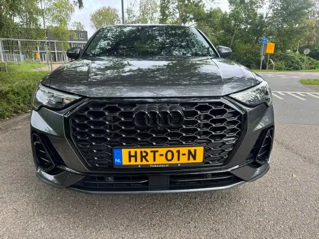 Audi Q3 45 TFSI 3X S-Line Grey Edition (bj 2022) uit 2022, foto 3
