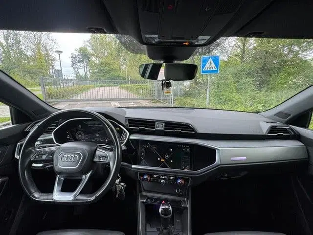 Audi Q3 45 TFSI 3X S-Line Grey Edition (bj 2022) uit 2022, foto 6