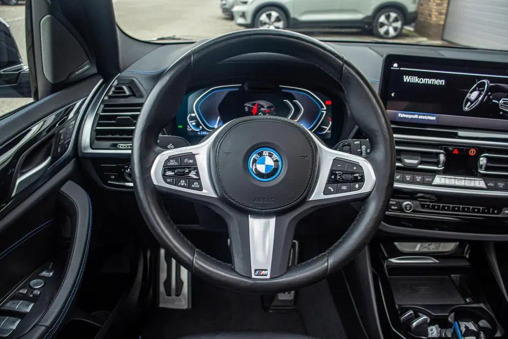BMW iX3 M-Sport Impressive 80 kWh uit 2022, foto 14