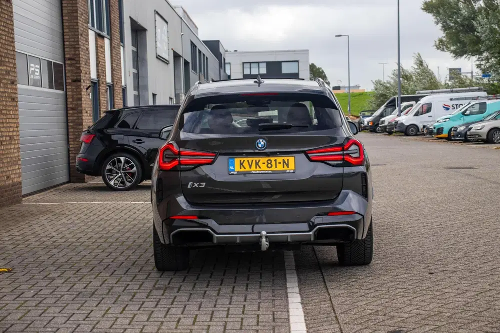 BMW iX3 M-Sport Impressive 80 kWh uit 2022, foto 5