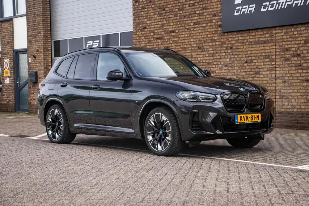 BMW iX3 M-Sport Impressive 80 kWh uit 2022, foto 8