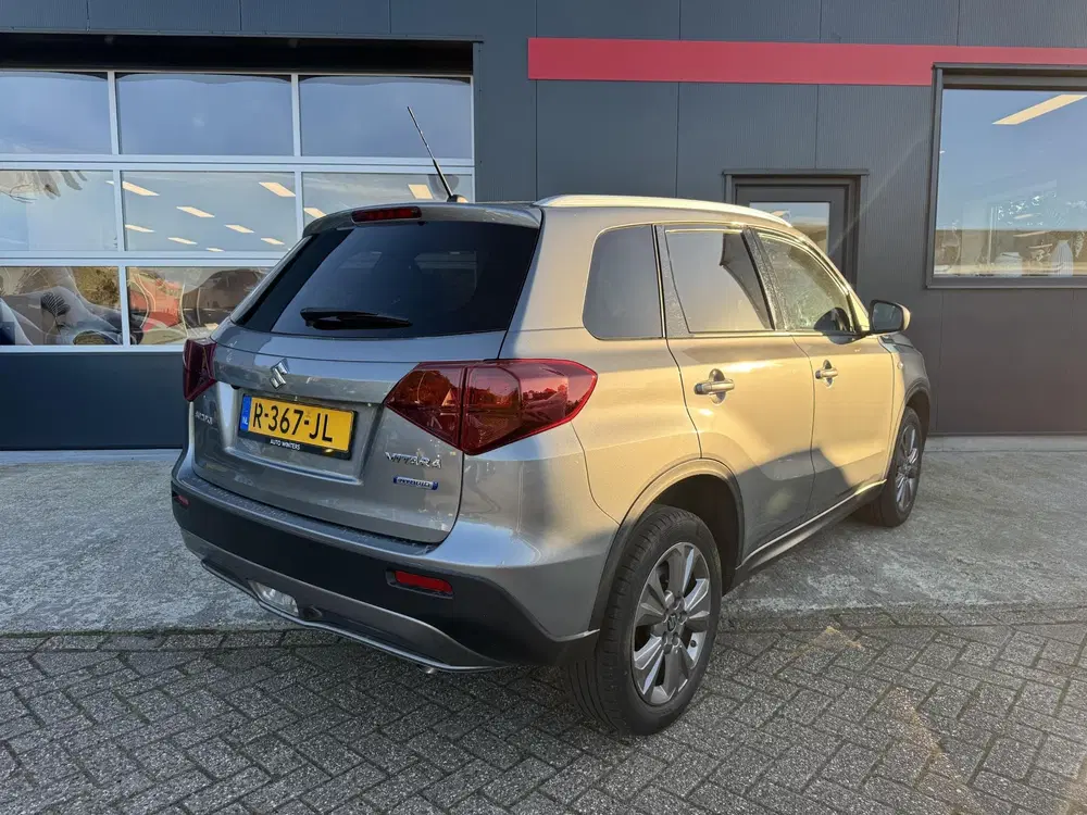 Suzuki Vitara 1.4 Boosterjet Select Smart Hybrid uit 2022, foto 3