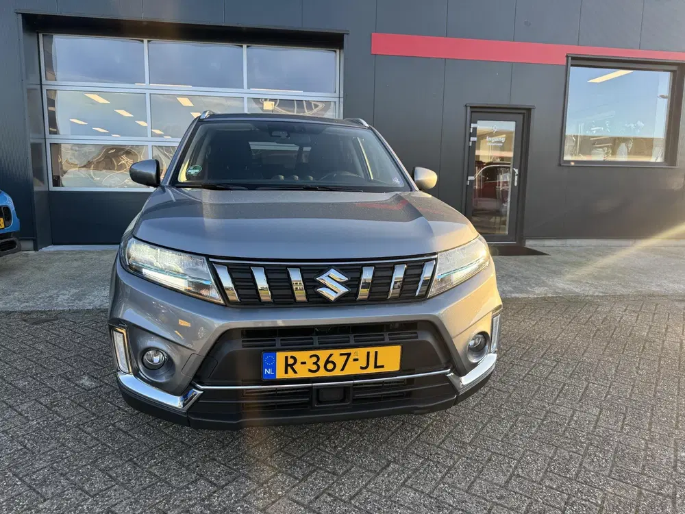 Suzuki Vitara 1.4 Boosterjet Select Smart Hybrid uit 2022, foto 5