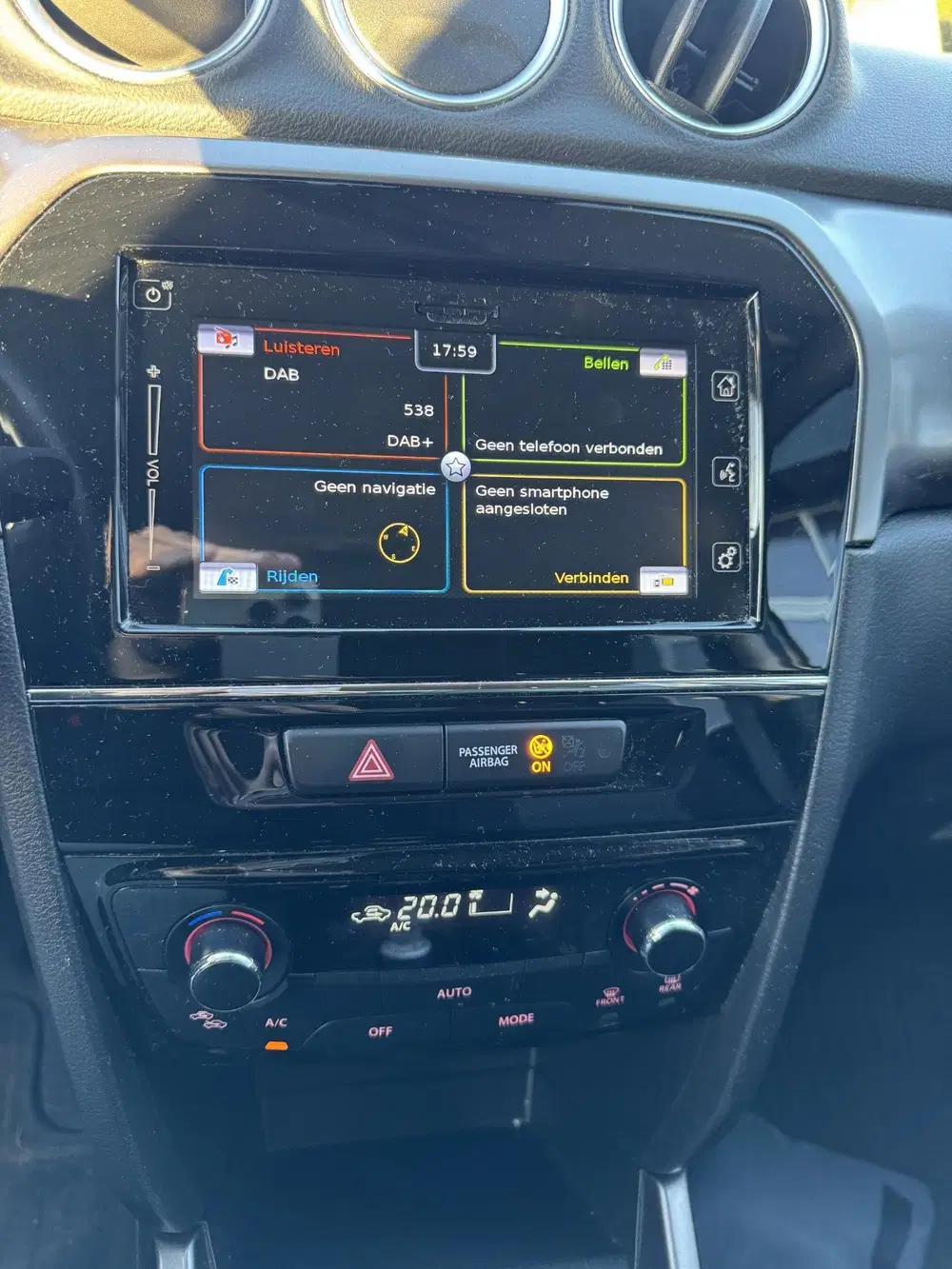 Suzuki Vitara 1.4 Boosterjet Select Smart Hybrid uit 2022, foto 8