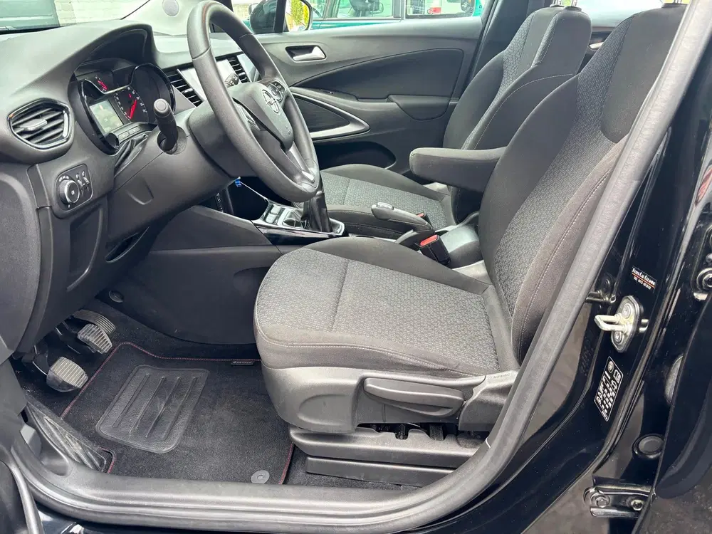 Opel Crossland 1.2 Edition Navi uit 2021, foto 5