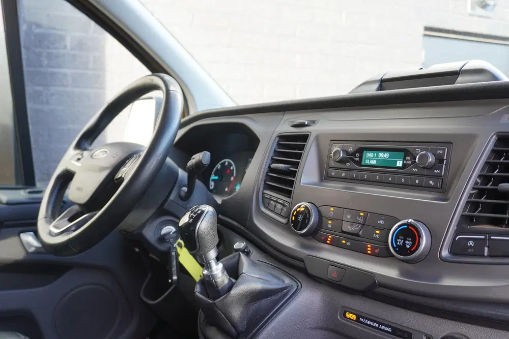 Ford Transit Custom 2.0 TDCI L2 EURO 6 uit 2023, foto 3