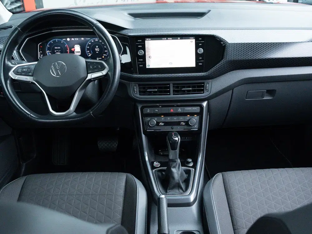 Volkswagen T-Cross 1.0 TSI Style uit 2021, foto 2