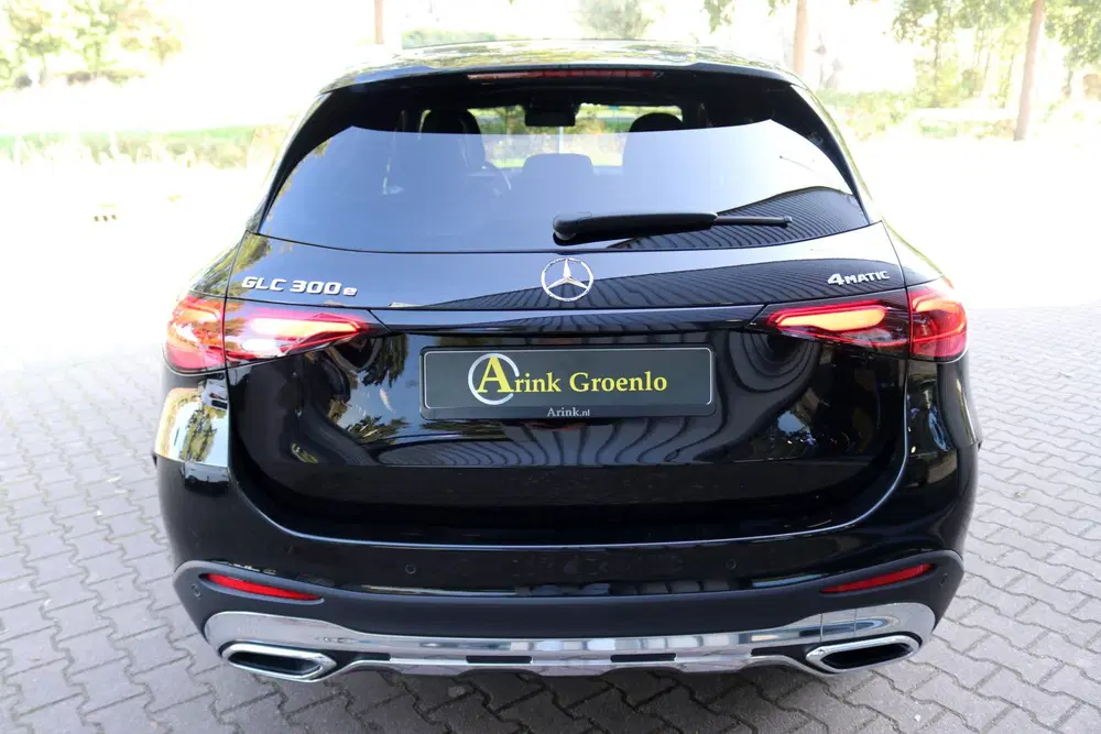 Mercedes-Benz GLC GLC 300e 4MATIC AMG Line Pano Airmatic Ach uit 2023, foto 12