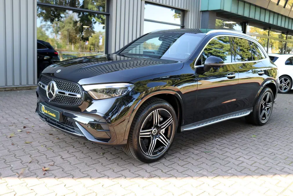 Mercedes-Benz GLC GLC 300e 4MATIC AMG Line Pano Airmatic Ach uit 2023, foto 5