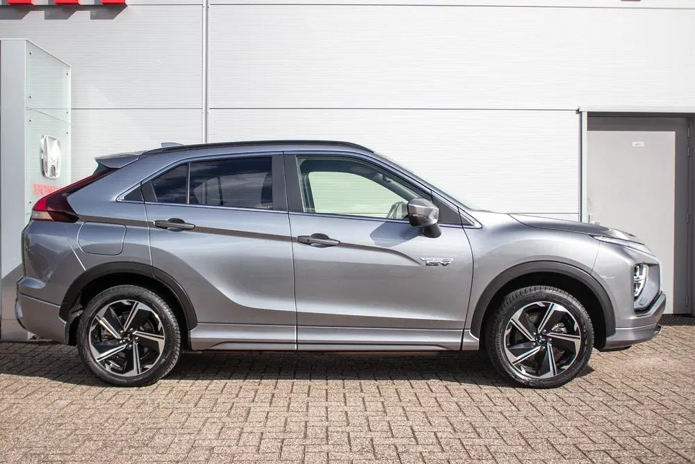 Mitsubishi Eclipse Cross 2.4 PHEV Prestige uit 2022, foto 11