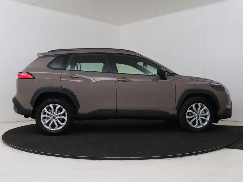 Toyota Corolla Cross Hybrid 140 Active *Direct Leverbaar* uit 2026, foto 7