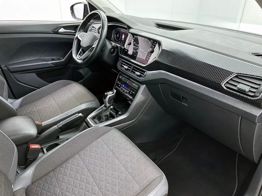 Volkswagen T-Cross 1.0 TSI R-Line uit 2022, foto 13