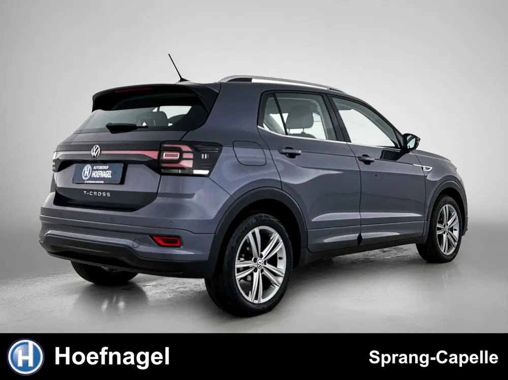 Volkswagen T-Cross 1.0 TSI R-Line uit 2022, foto 2