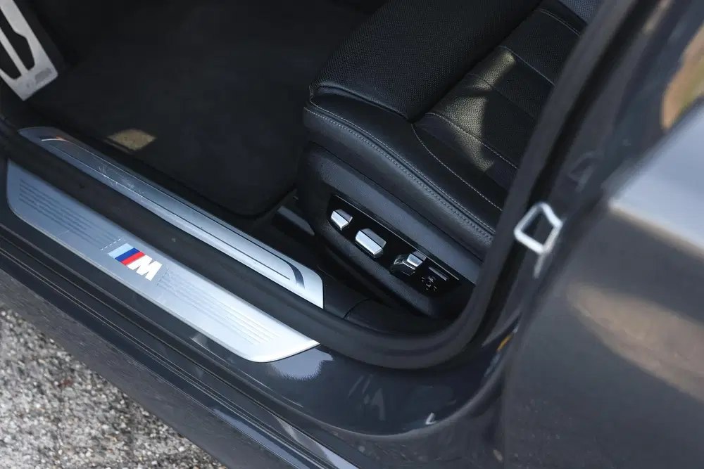 BMW 7-serie 745e High Executive M Sport Automaat uit 2021, foto 15
