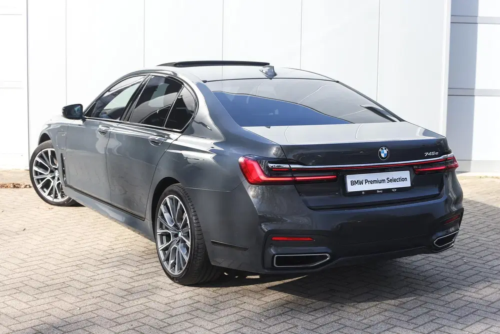 BMW 7-serie 745e High Executive M Sport Automaat uit 2021, foto 2