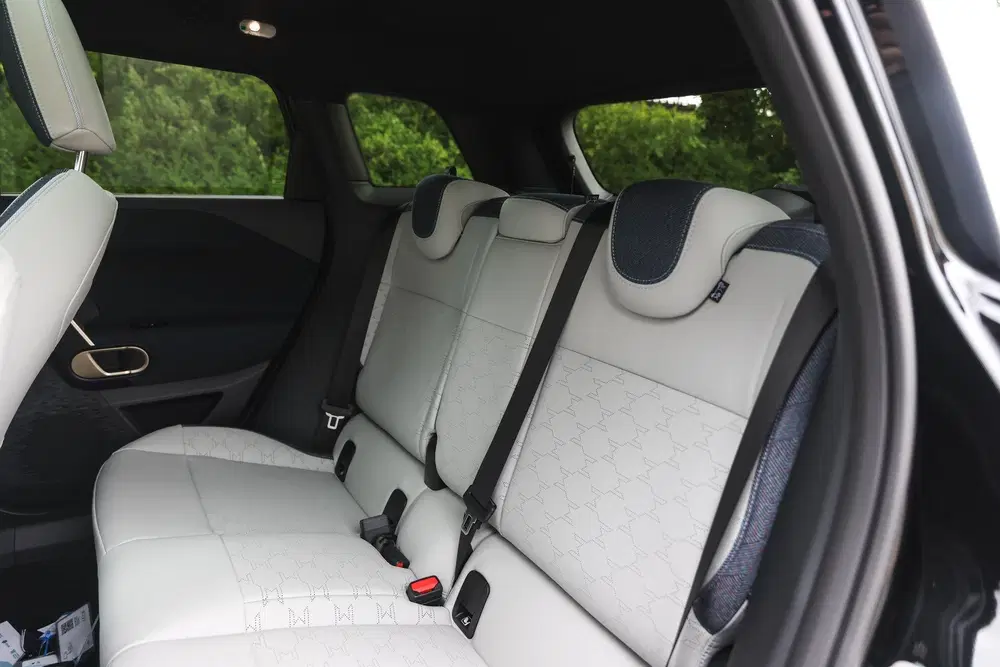 Mini Aceman SE uit 2026, foto 10