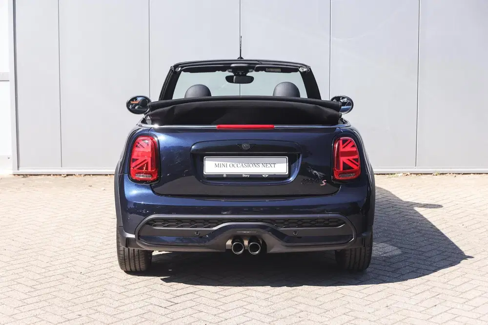 Mini Cabrio Cooper S Classic Automaat uit 2023, foto 6
