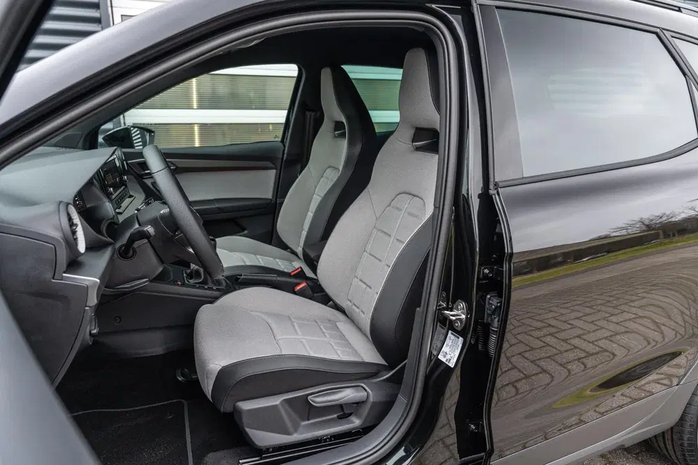 SEAT Arona 1.0 EcoTSI 95pk FR Business Connect uit 2026, foto 4