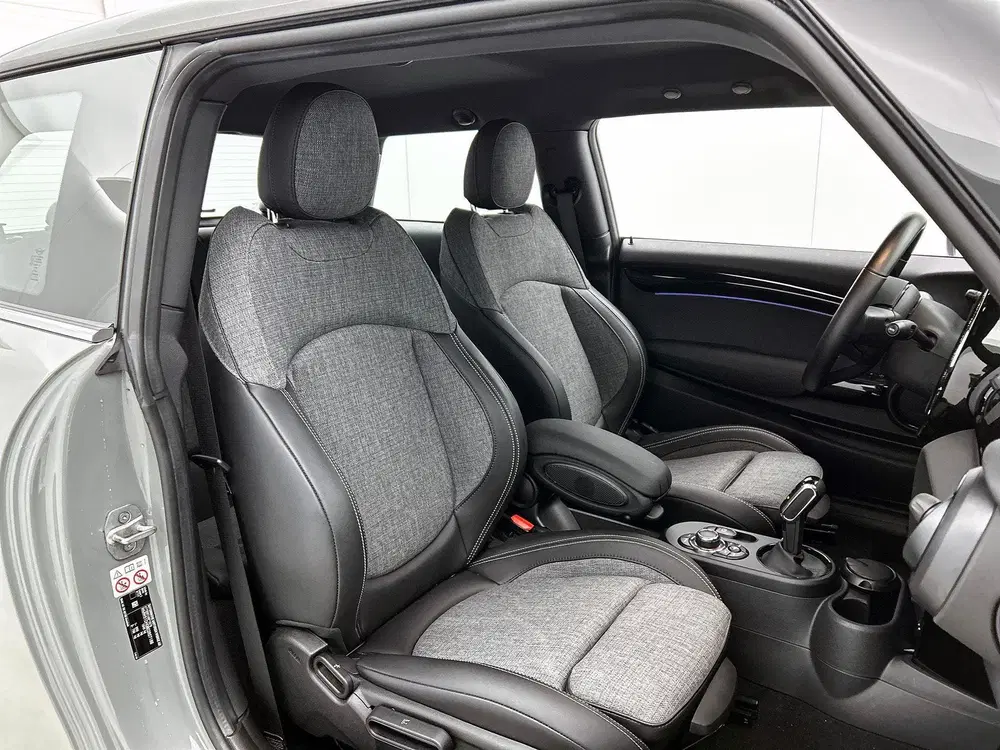 Mini Cooper S 2.0 Cooper S Classic Trim uit 2021, foto 14