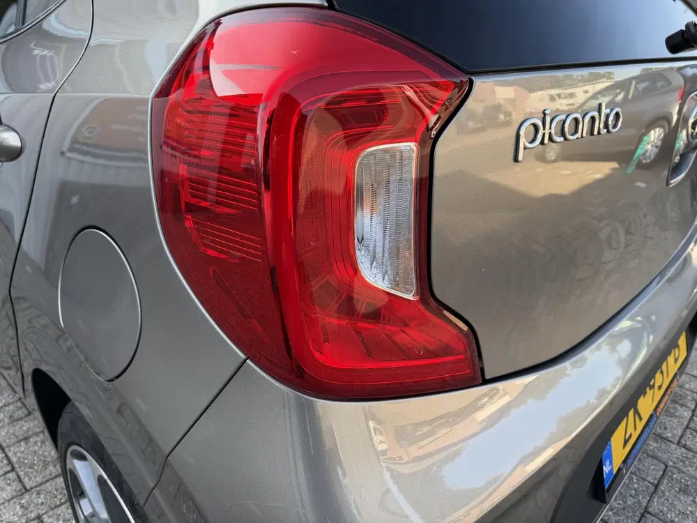 Kia Picanto 1.0 CVVT Design Edition uit 2019, foto 13