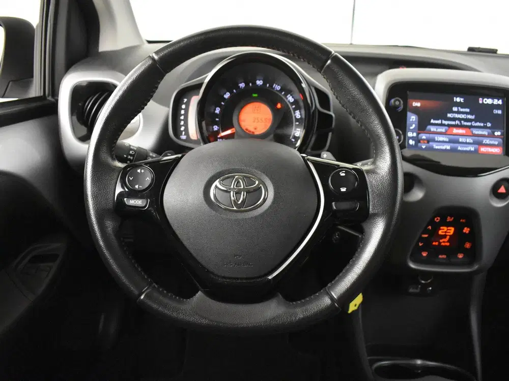 Toyota Aygo 1.0 VVT-i x-joy Automaat uit 2020, foto 14
