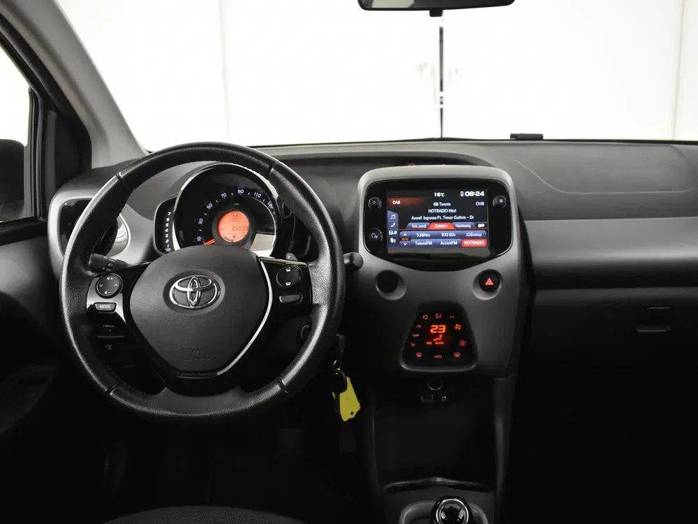 Toyota Aygo 1.0 VVT-i x-joy Automaat uit 2020, foto 3