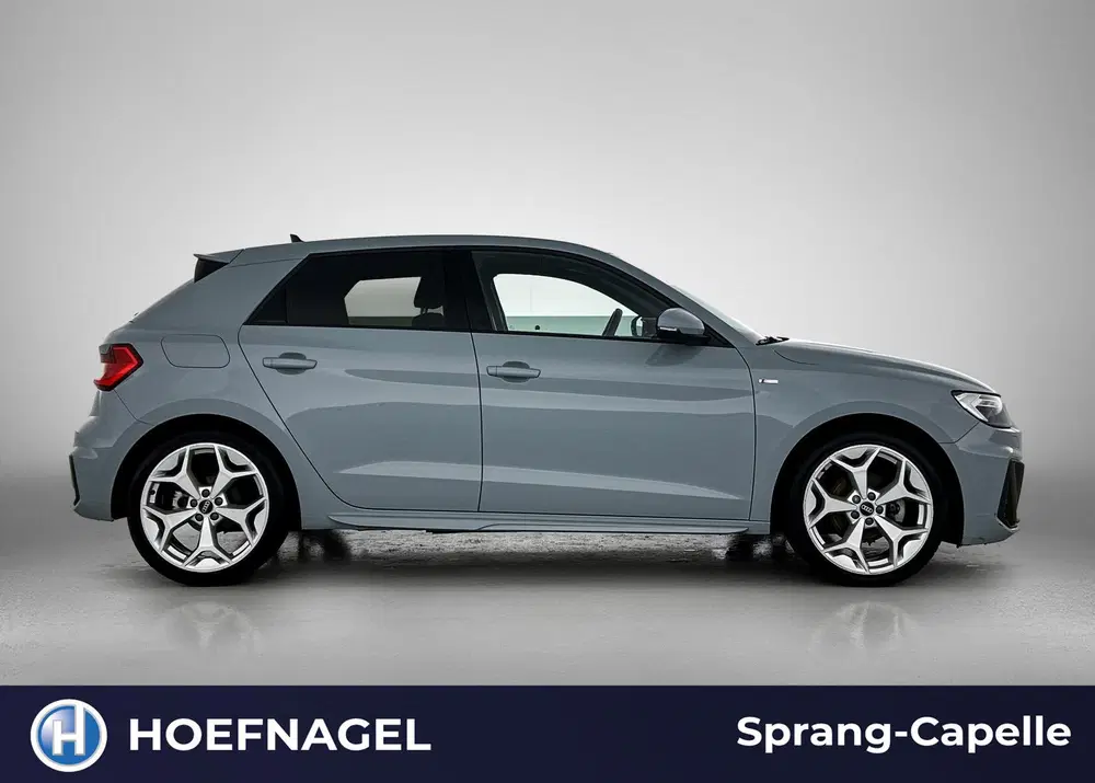 Audi A1 35 TFSI S Edition uit 2023, foto 9