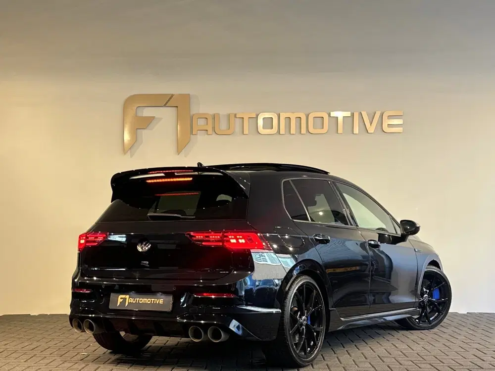 Volkswagen Golf 2.0 TSI R 4Motion Pano uit 2021, foto 5