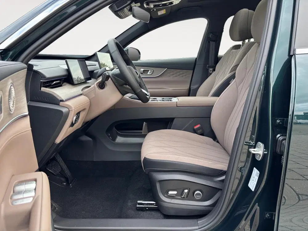 Chery Tiggo 8 1.5TGDI PHEV UNIQUE uit 2026, foto 11