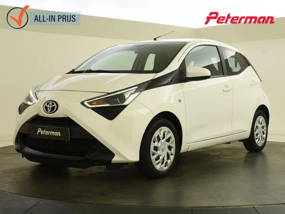 Toyota Aygo 1.0 VVT-i x-play uit 2020