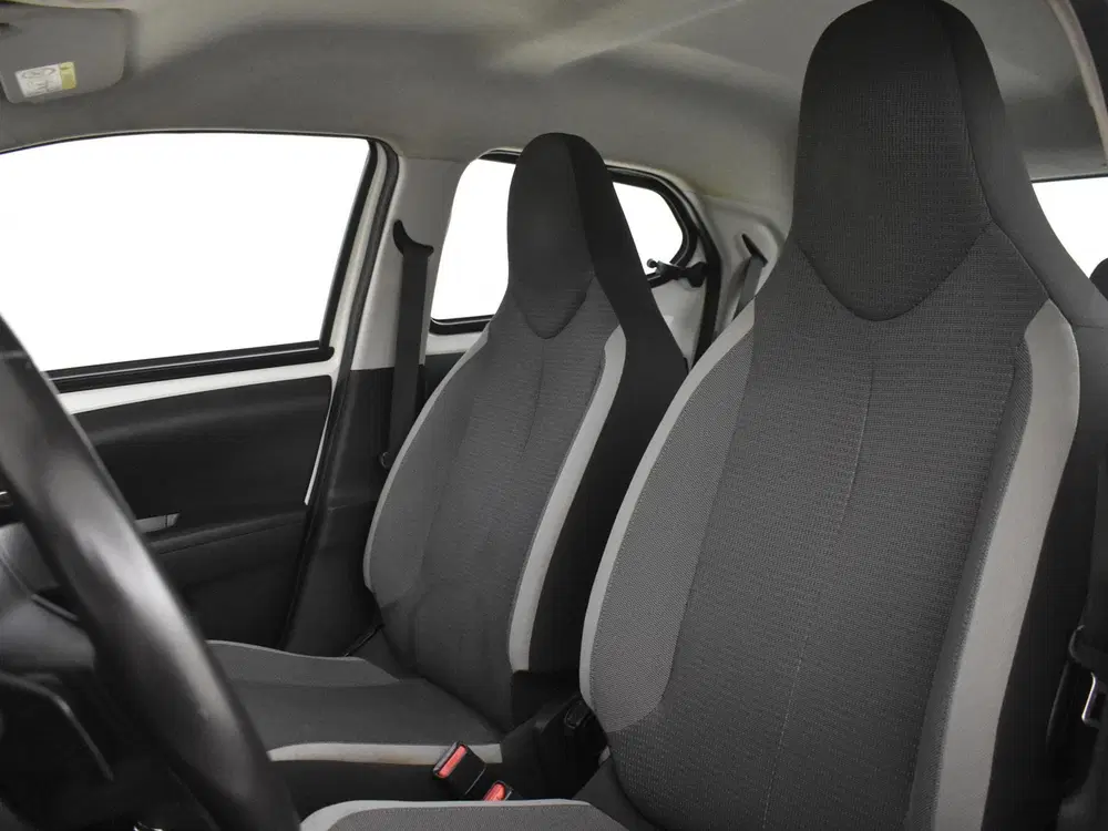 Toyota Aygo 1.0 VVT-i x-play uit 2020, foto 10