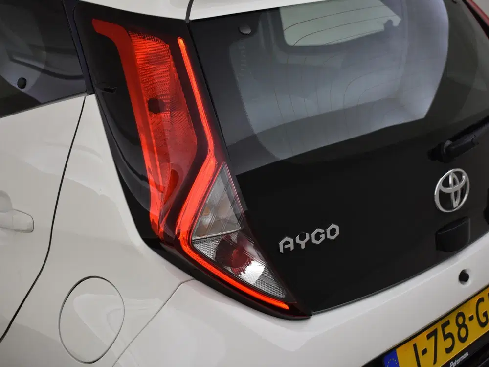 Toyota Aygo 1.0 VVT-i x-play uit 2020, foto 9