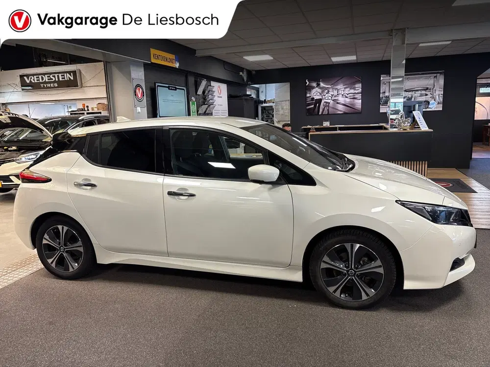 Nissan Leaf N-Connecta 40 kWh uit 2022, foto 6