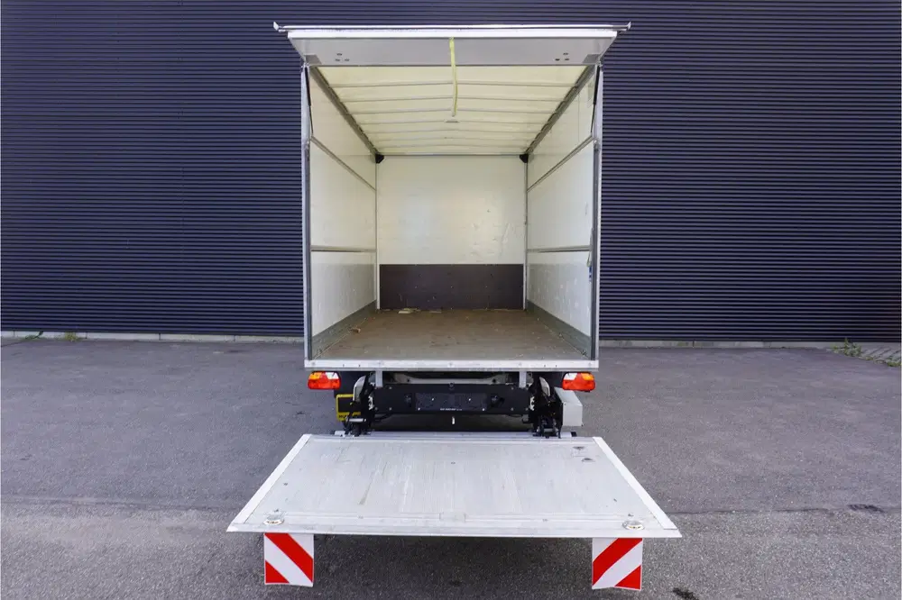 MAN TGE 140pk Bakwagen laadklep Apple Carplay Crui uit 2023, foto 3
