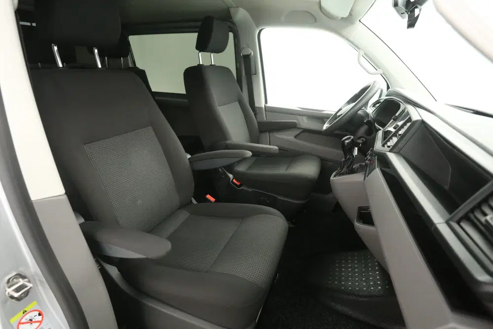 Volkswagen Transporter 2.0 TDI L2H1 150PK uit 2021, foto 11