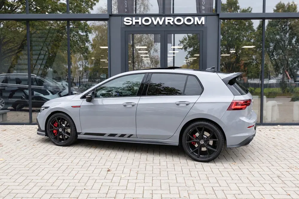 Volkswagen Golf 2.0 TSI GTI PANO HARMAN HUD VOL uit 2024, foto 2