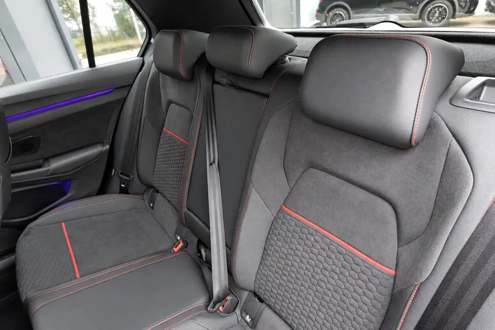 Volkswagen Golf 2.0 TSI GTI PANO HARMAN HUD VOL uit 2024, foto 7