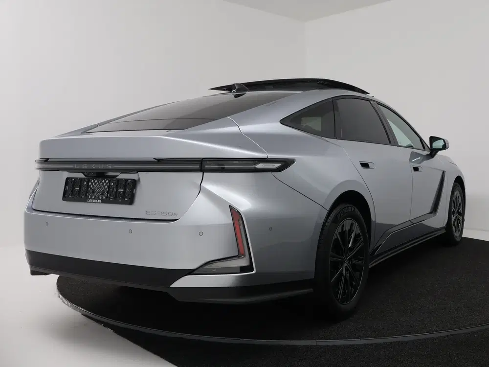 Lexus ES 350e Executive Line uit 2026, foto 2