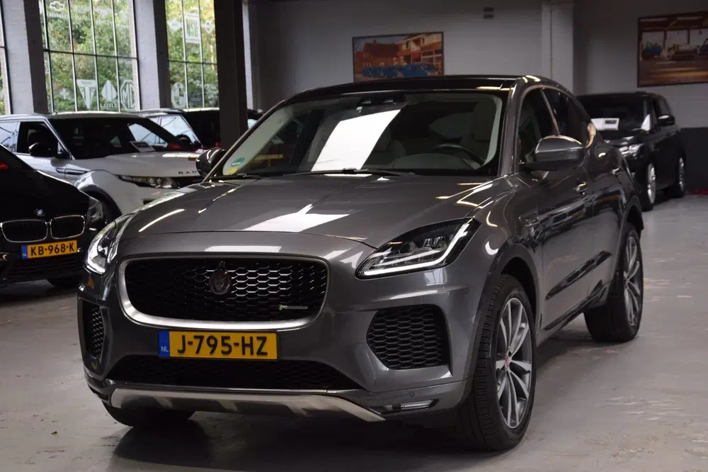 Jaguar E-Pace 2.0 D240 AWD R-Dynamic HSE Panoramadak uit 2019, foto 10