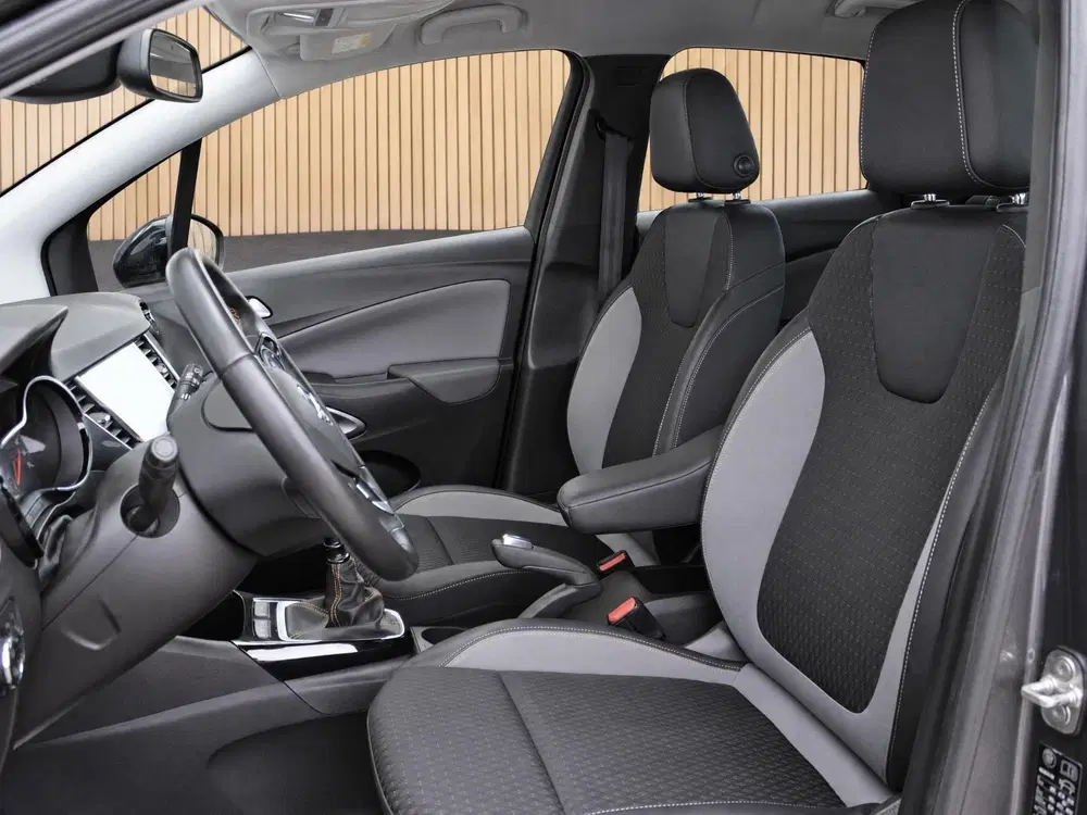 Opel Crossland 1.2 Turbo Innovation uit 2019, foto 3