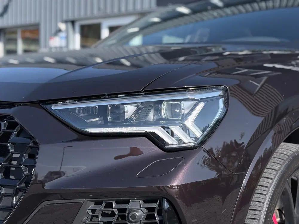 Audi RS Q3 TFSI RS Alcantara uit 2020, foto 10