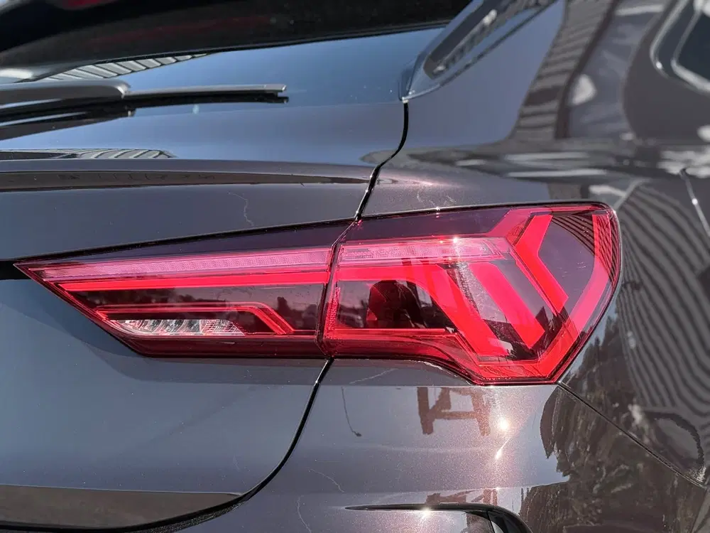 Audi RS Q3 TFSI RS Alcantara uit 2020, foto 11