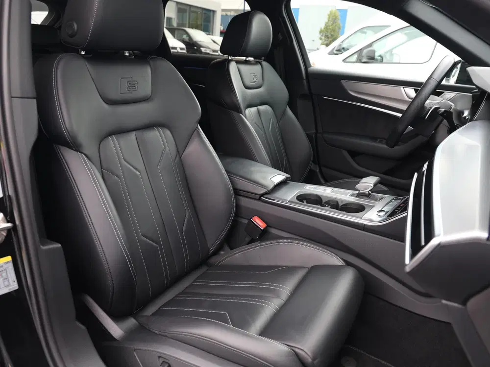 Audi A6 55 TFSI quattro S edition 340pk V6 uit 2022, foto 8