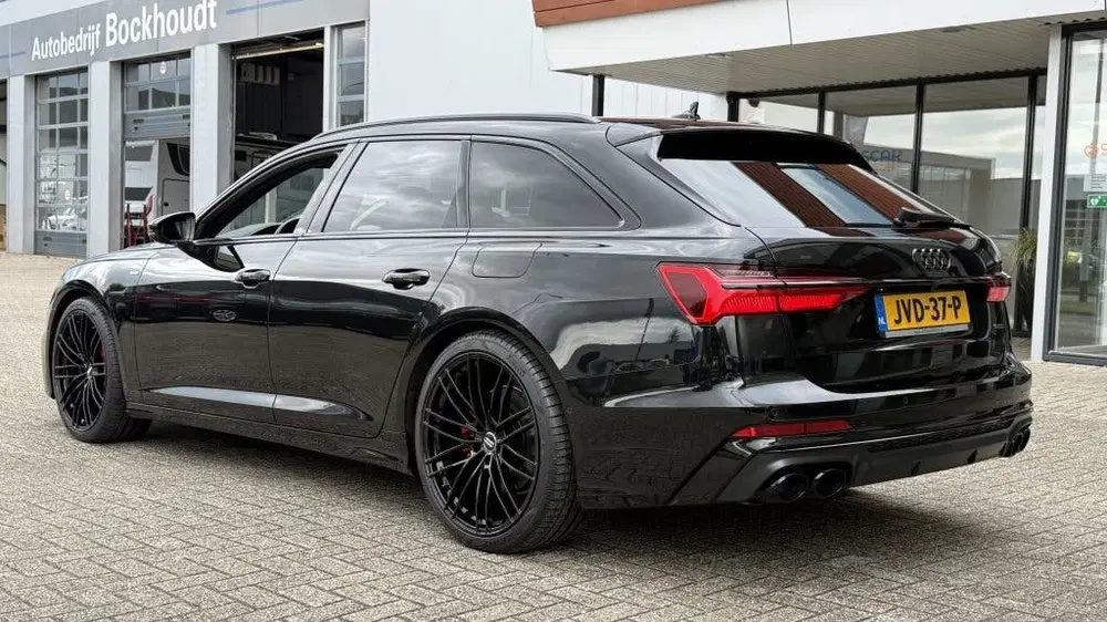 Audi A6 55 TFSI e Quattro uit 2023, foto 3